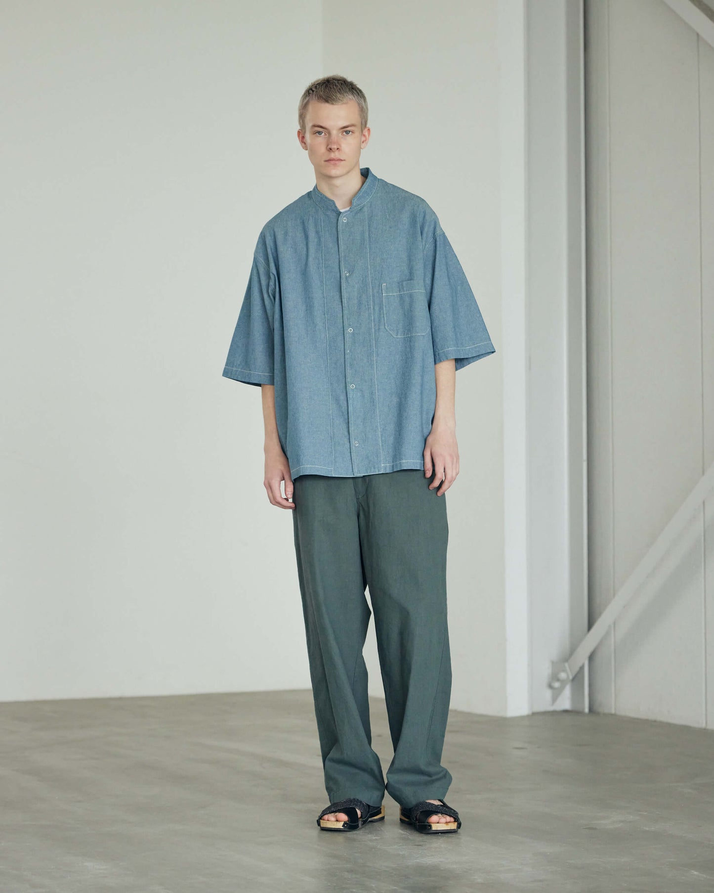 Chambray Snap Half Sleeve Shirt